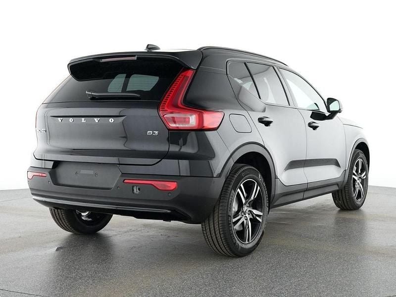 Gebraucht Volvo XC40 Plus 163 PS (119 kW) 2025 Schwarz SUV