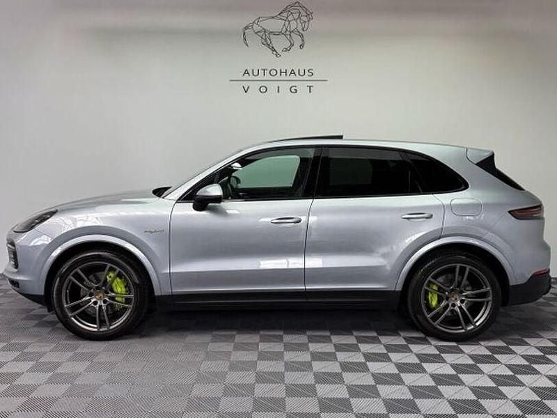 Rhodiumsilber metallic Gebraucht 2020 Porsche Cayenne SUV | 67.500 € (Superpreis) - Bild 1/4