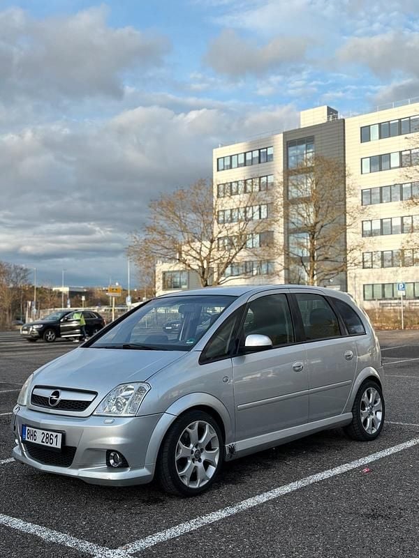 Silber Gebraucht 2006 Opel Meriva OPC Van / Kleinbus | 3.499 € - Bild 1/4