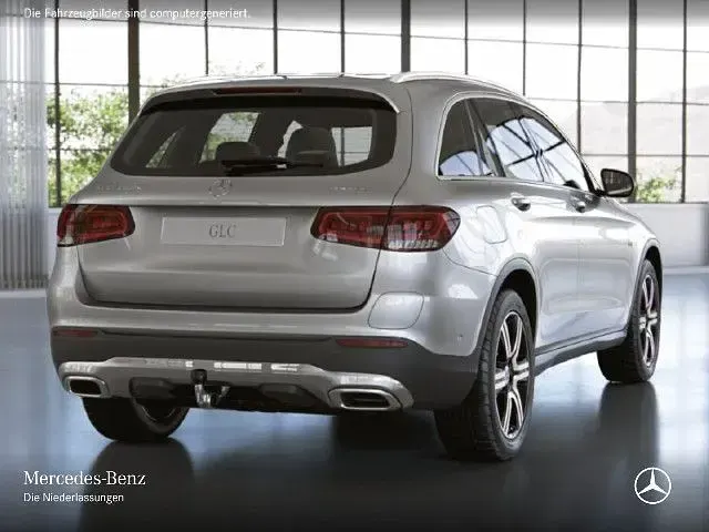 Gebraucht Mercedes GLC300e 320 PS (235 kW) 2021 SUV
