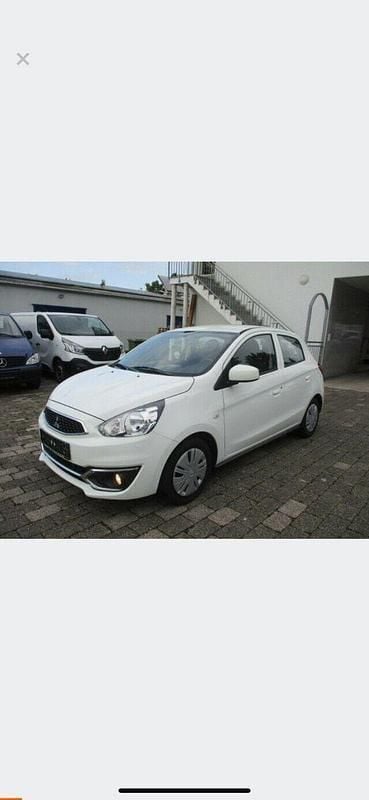 Weiß Gebraucht 2016 Mitsubishi Space Star Kleinwagen | 4.390 € (Guter Preis) - Bild 1/4