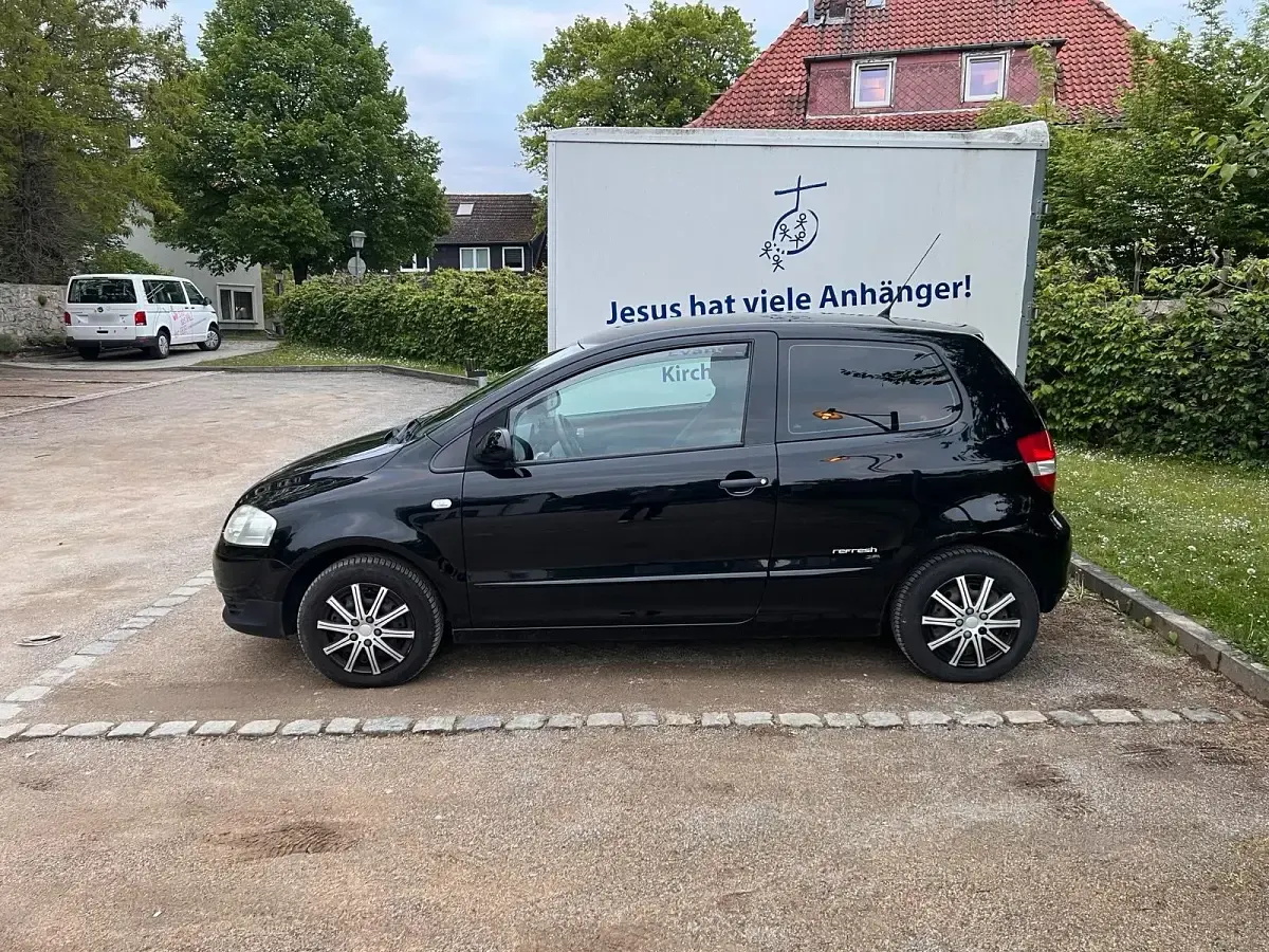 Gebraucht VW Fox Refresh 55 PS (40 kW) 2009 Schwarz Kleinwagen