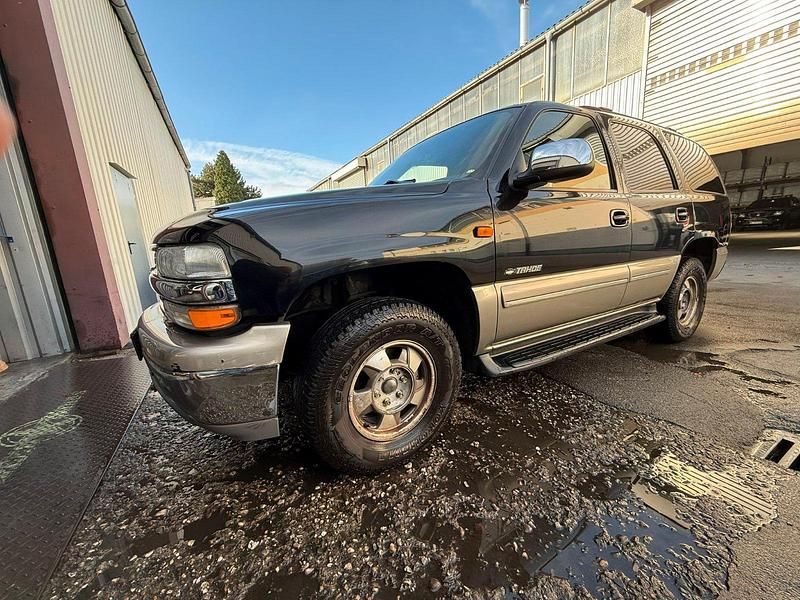 Używany Chevrolet Tahoe 273 KM (200 kW) 2002 Czarny SUV