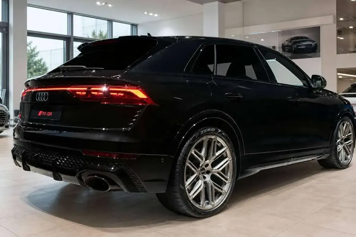 Neu Audi RS Q8 Performance 600 PS (441 kW) 2025 Weiß SUV