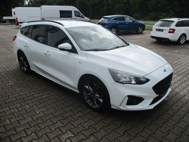 Weiß Gebraucht 2021 Ford Focus ST-Line Kombi | 14.480 € (Etwas zu teuer) - Bild 1/4