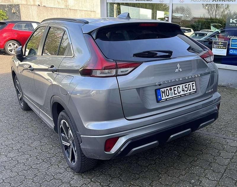 Gebraucht Mitsubishi Eclipse Cross Plus 98 PS (72 kW) 2025 Platinum grau SUV