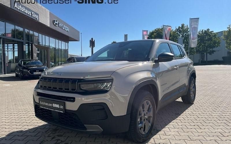 Grau Neu 2025 Jeep Avenger Longitude SUV | 24.980 € (Superpreis) - Bild 1/4