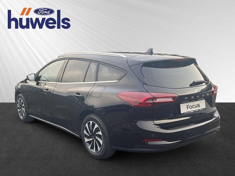 Neu Ford Focus Titanium 155 PS (114 kW) 2025 Obsidianschwarz metallic Kombi