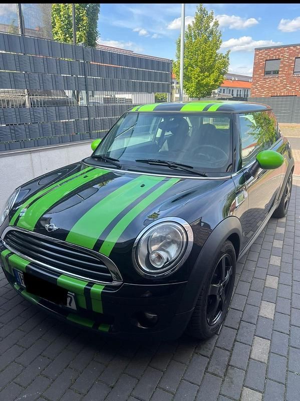 Schwarz Gebraucht 2010 Mini Cooper Coupé Coupé | 4.000 € (Fairer Preis) - Bild 1/4