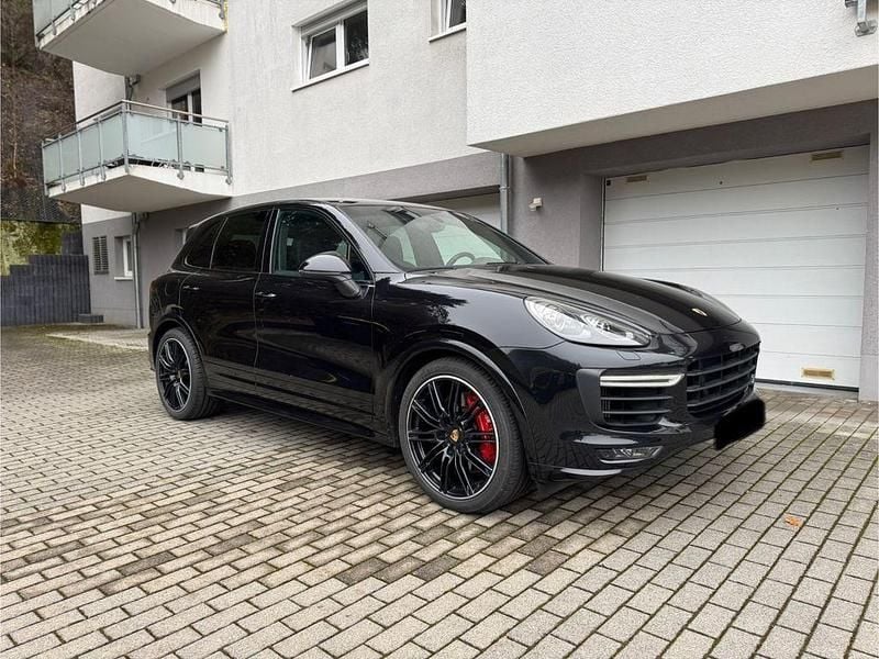 Gebraucht Porsche Cayenne GTS 441 PS (324 kW) 2015 Schwarz SUV