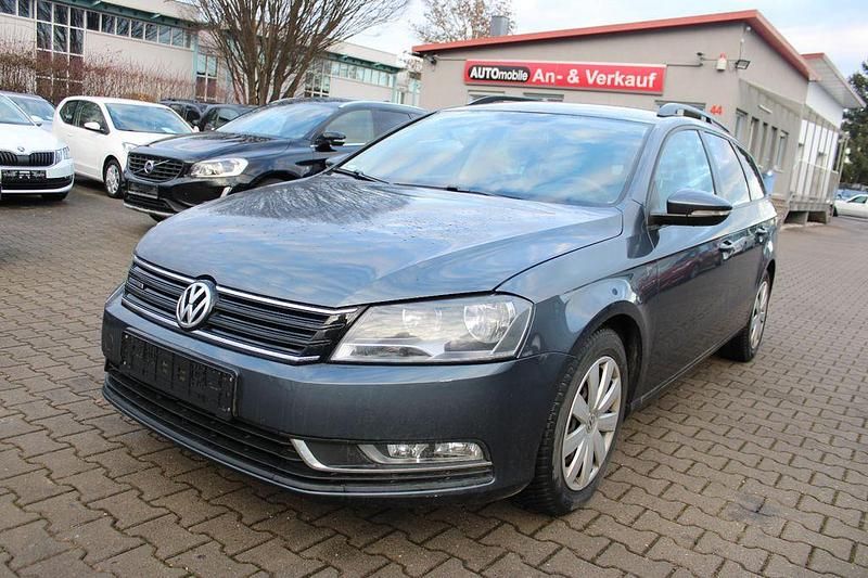 Grau Gebraucht 2014 VW Passat Kombi | 5.290 € (Superpreis) - Bild 1/4