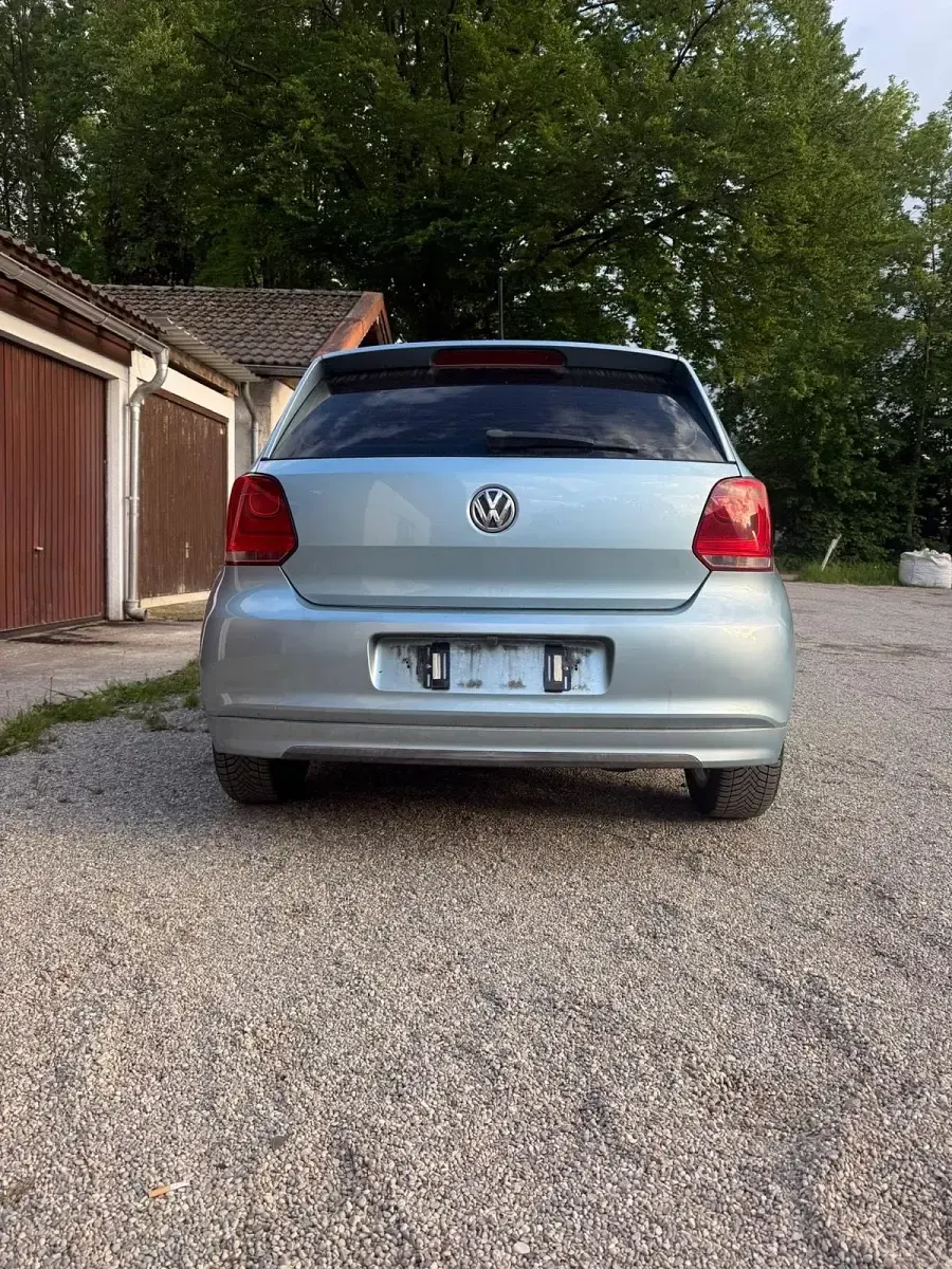 Gebraucht VW Polo 75 PS (55 kW) 2012 Blau Kleinwagen
