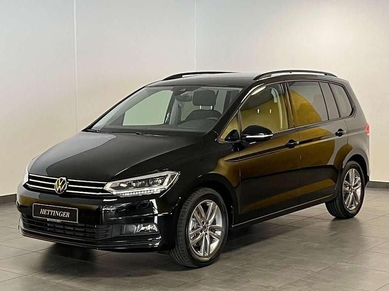 Schwarz Neu 2025 VW Touran Comfortline Van / Kleinbus | 39.900 € (Teuer) - Bild 1/4