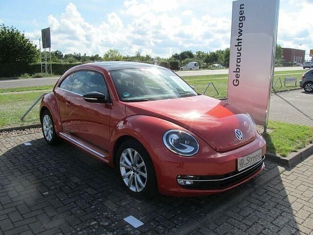 Orange Gebraucht 2015 VW Beetle CLUB Kleinwagen | 20.985 € (Teuer) - Bild 1/2