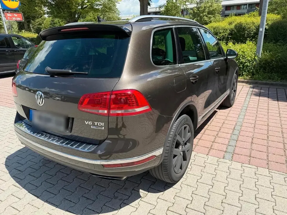 Gebraucht VW Touareg 262 PS (192 kW) 2014 Braun SUV