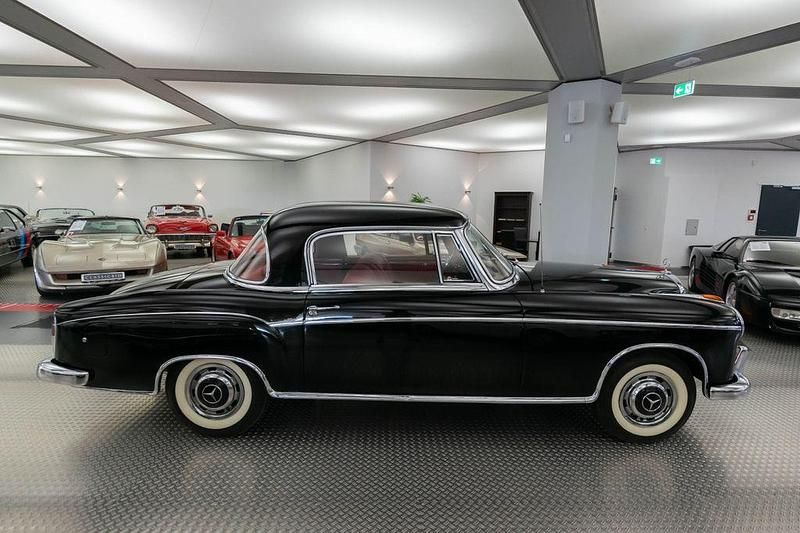 Gebraucht Mercedes 220 106 PS (77 kW) 1958 Schwarz Coupé