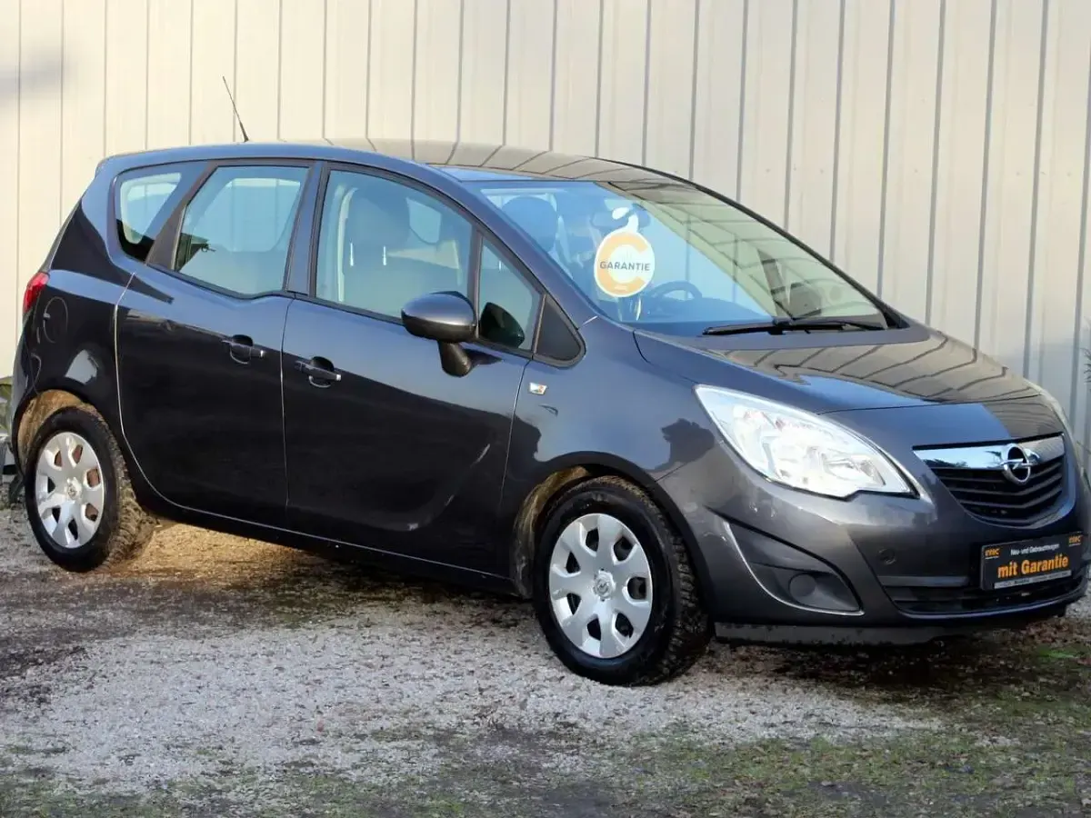 Gebraucht Opel Meriva Selection 101 PS (74 kW) 2012 Karbongrau Van / Kleinbus