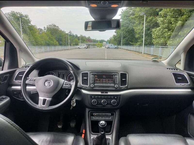 Grau Gebraucht 2012 VW Sharan Highline Van / Kleinbus | 8.000 € (Guter Preis) - Bild 1/4