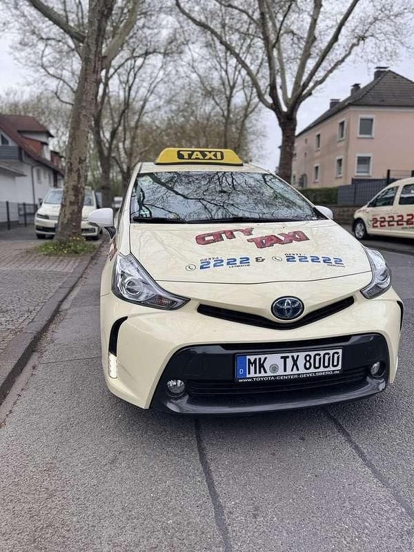 Weiß Gebraucht 2021 Toyota Prius+ Van / Kleinbus | 21.500 € (Fairer Preis) - Bild 1/4