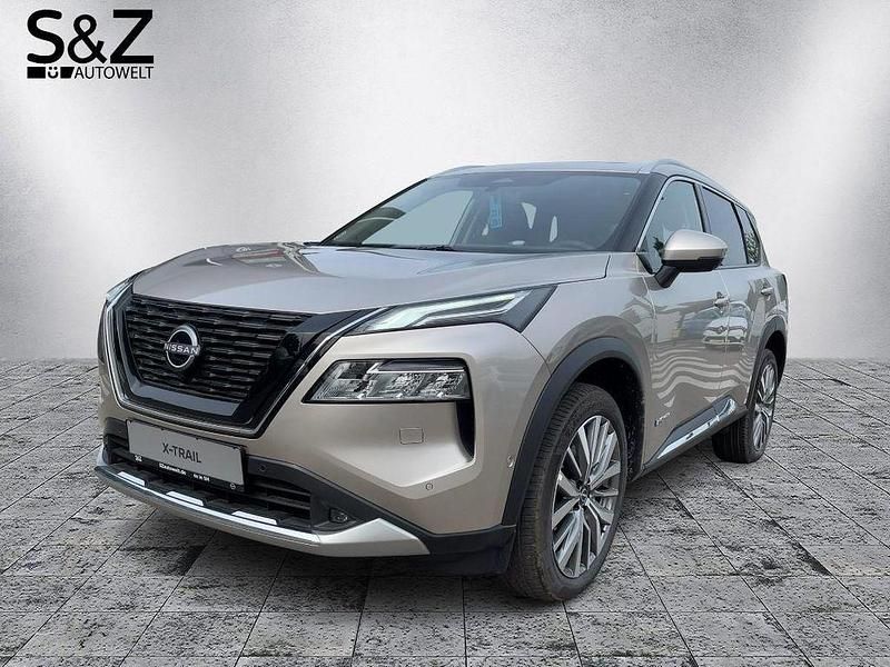 Silber Neu 2025 Nissan X-Trail Tekna SUV | 48.580 € - Bild 1/4