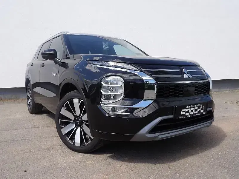 Gebraucht Mitsubishi Outlander P-HEV Top 306 PS (225 kW) 2025 Schwarz SUV