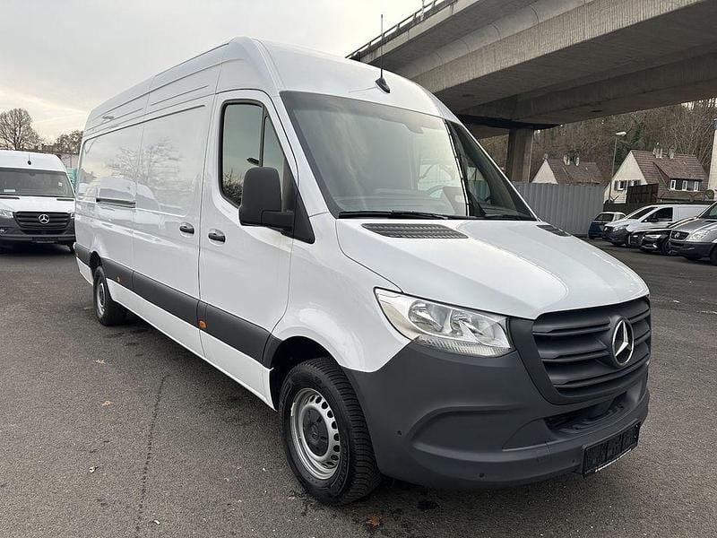 Gebraucht Mercedes Sprinter 170 PS (125 kW) 2024 Arktikweiss Van