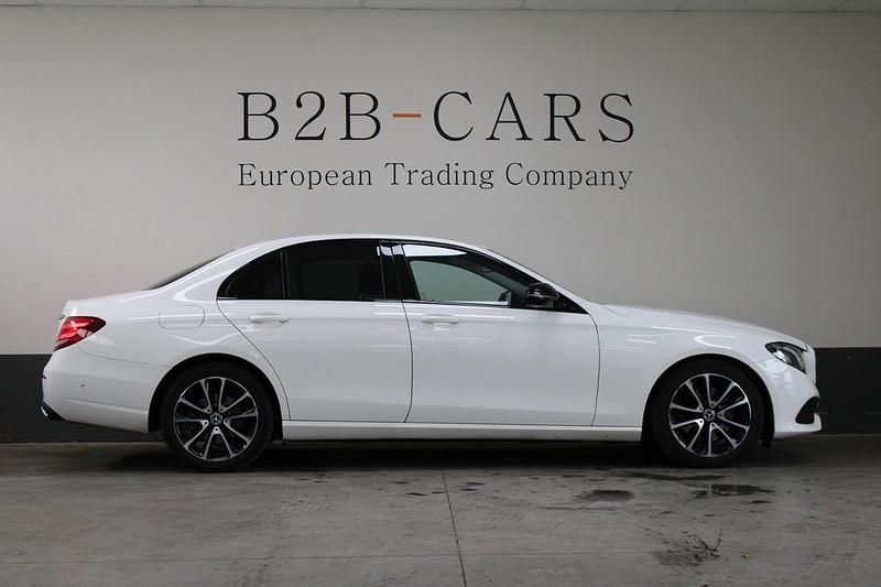 Gebraucht Mercedes E300 Avantgarde 245 PS (180 kW) 2019 Weiß Limousine