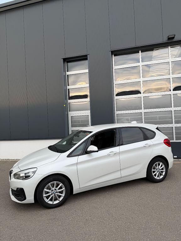 Gebraucht BMW 220 Advantage 190 PS (139 kW) 2019 Weiß Kombi