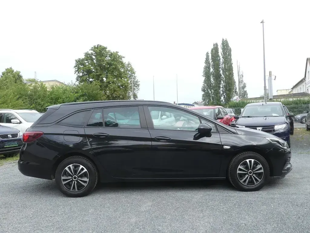 Gebraucht Opel Astra Edition 90 PS (66 kW) 2019 Schwarz Kombi
