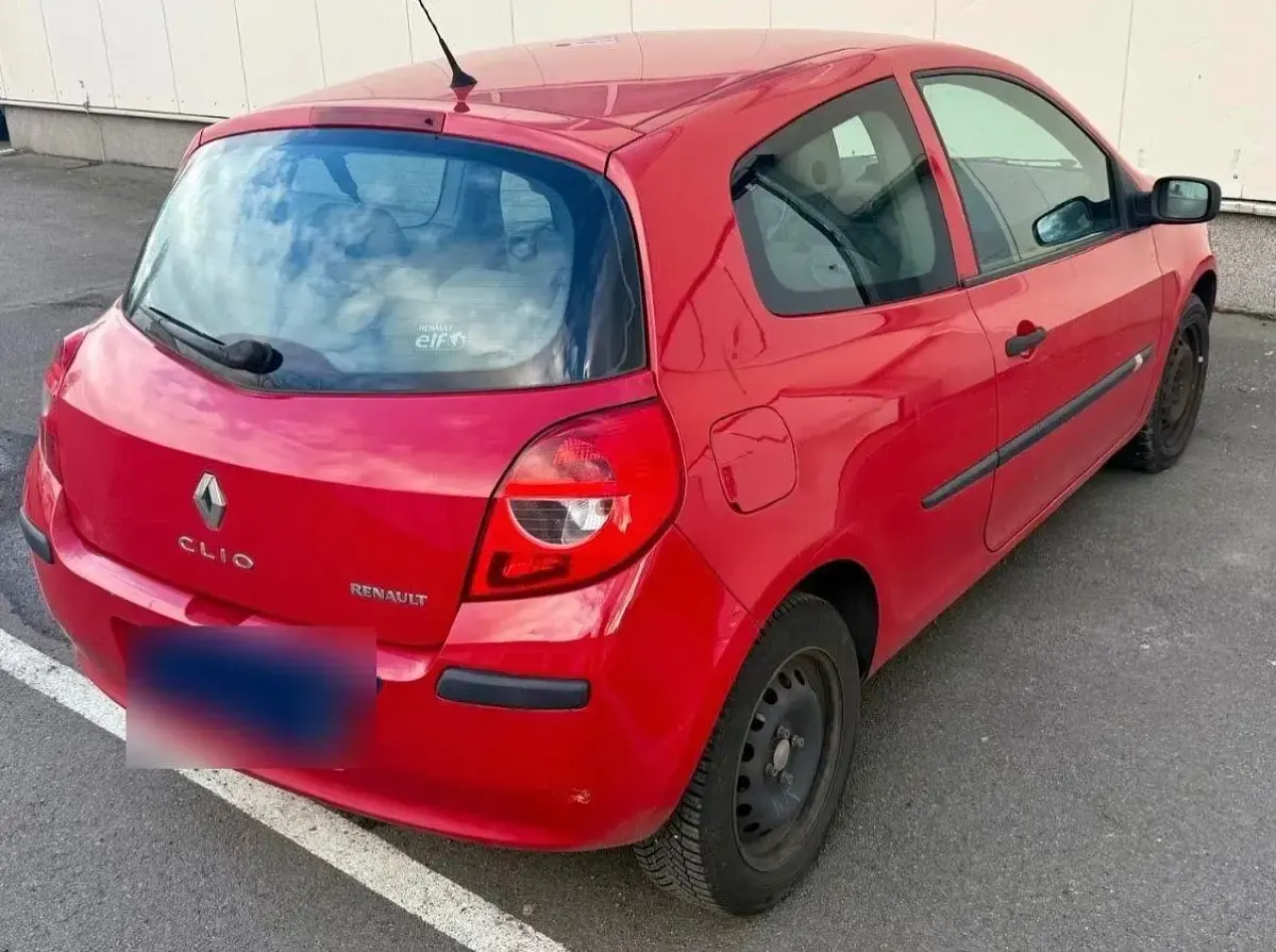Gebraucht Renault Clio III Expression 88 PS (64 kW) 2006 Rot Limousine