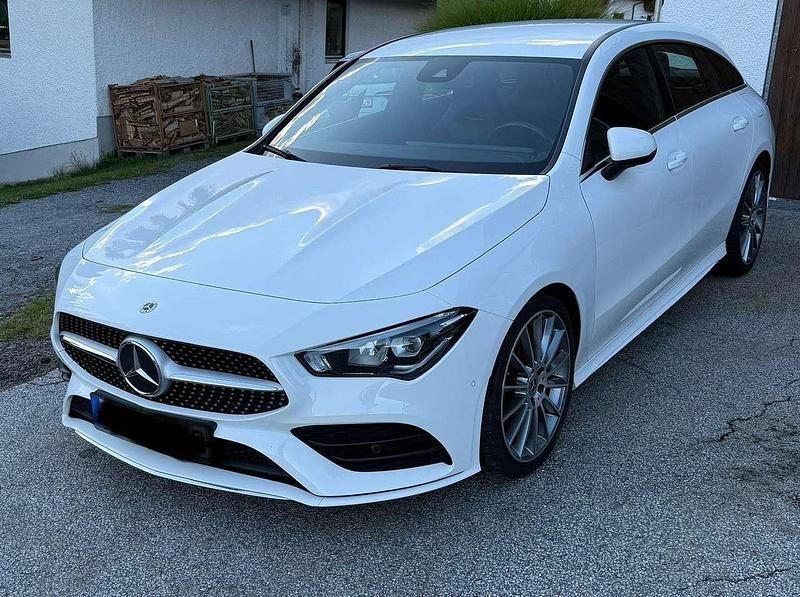 Gebraucht Mercedes CLA200 Shooting Brake AMG line 164 PS (120 kW) 2021 Weiß Kombi