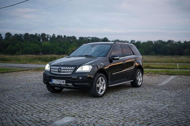 Schwarz Gebraucht 2007 Mercedes ML280 SUV | 13.700 € (Teuer) - Bild 1/4