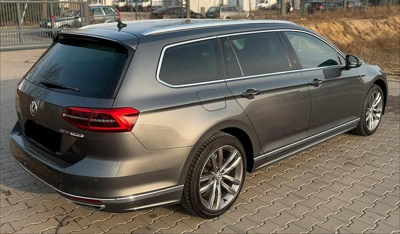Gebraucht VW Passat Highline 190 PS (139 kW) 2016 Grau Kombi