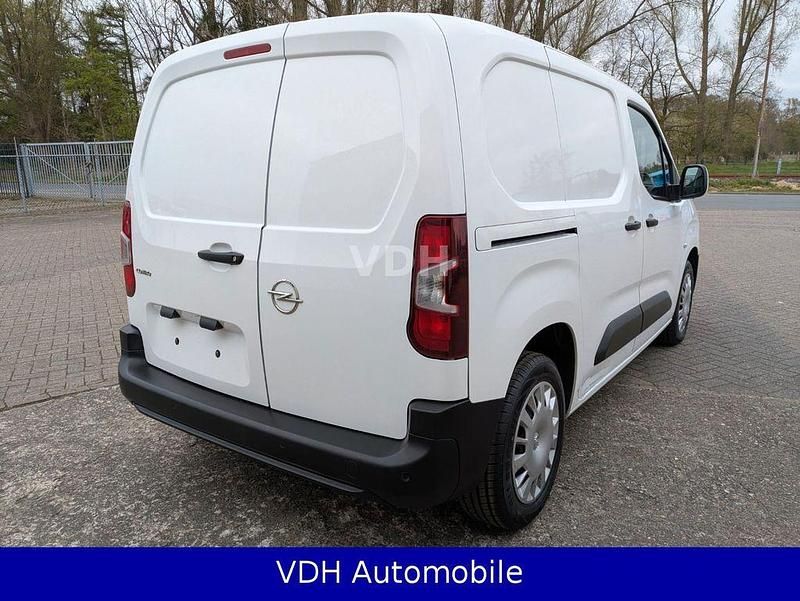Gebraucht Opel Combo Edition 102 PS (75 kW) 2020 Weiß Van / Kleinbus