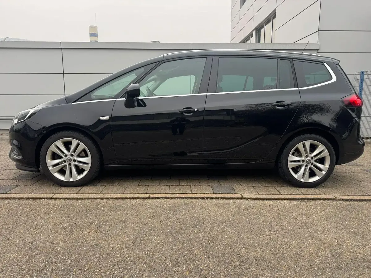 Gebraucht Opel Zafira Innovation 170 PS (125 kW) 2018 Schwarz Van / Kleinbus
