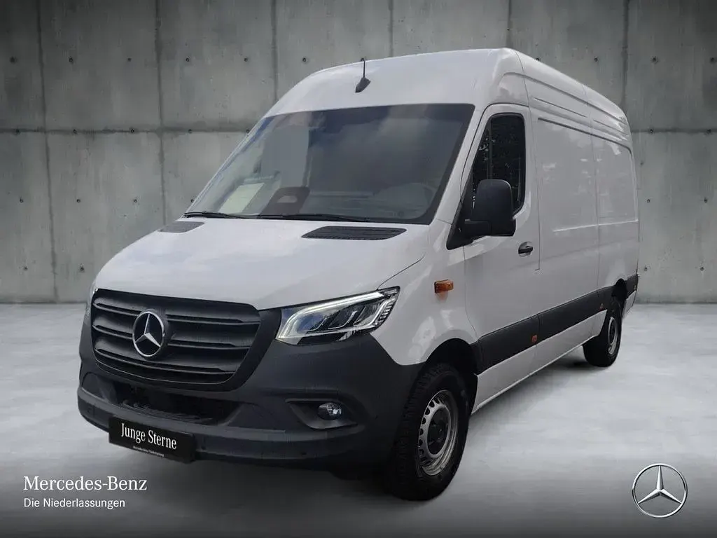 Gebraucht Mercedes Sprinter 170 PS (125 kW) 2024 Weiß Van