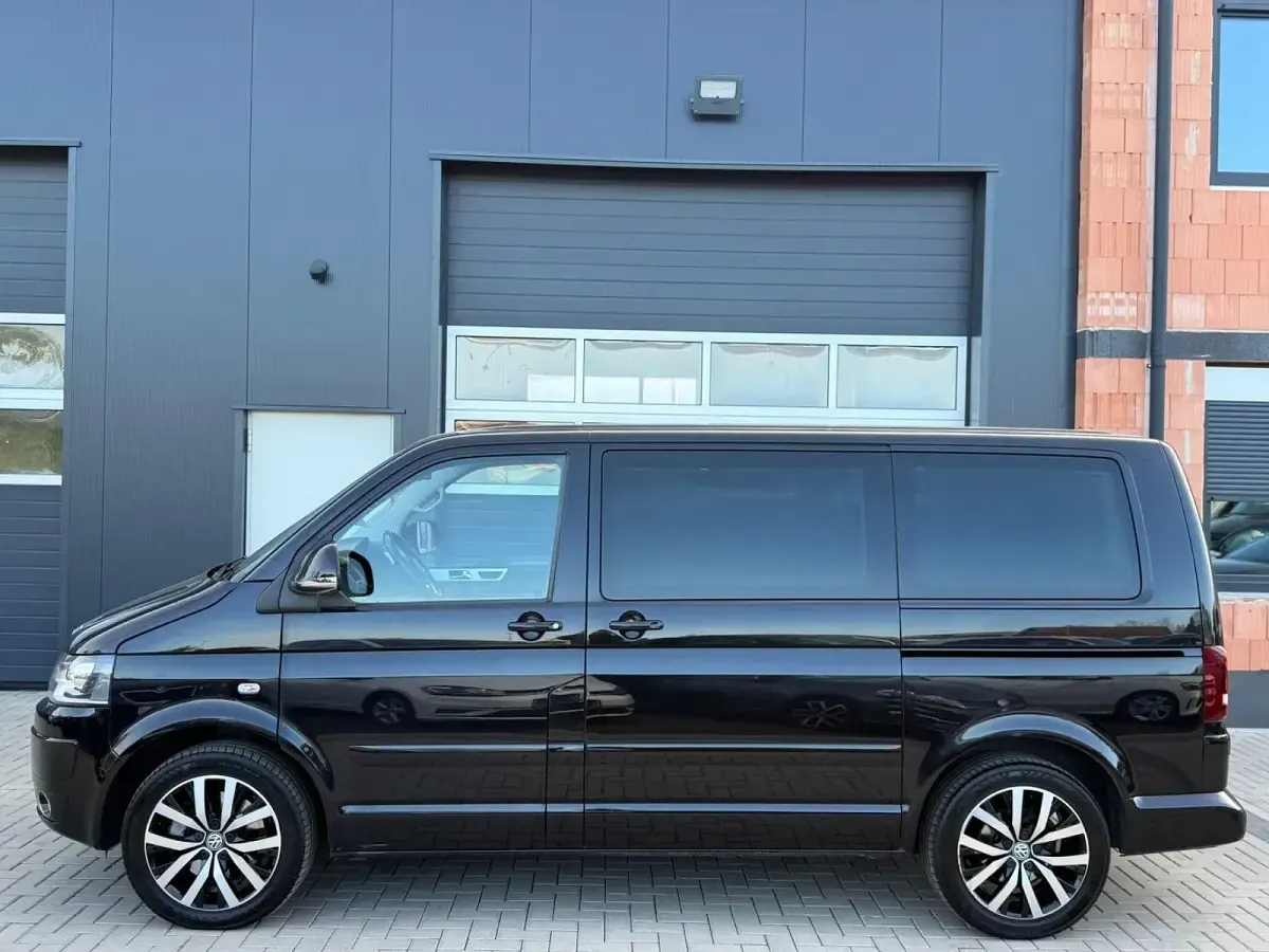 Gebraucht VW Multivan Cup 179 PS (131 kW) 2014 Schwarz Van / Kleinbus