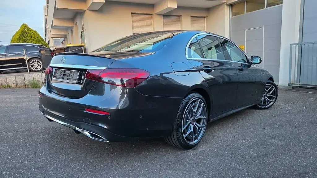 Gebraucht Mercedes E450 367 PS (269 kW) 2021 Grau Limousine