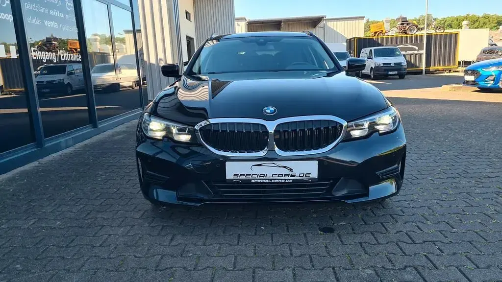 Occasion BMW 320 Advantage 190 ch (139 kW) 2020 Noir Berline