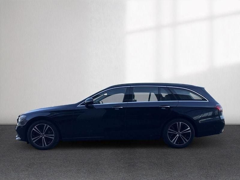 Gebraucht Mercedes E400 Avantgarde 340 PS (250 kW) 2020 Metalliclack (blau Kombi