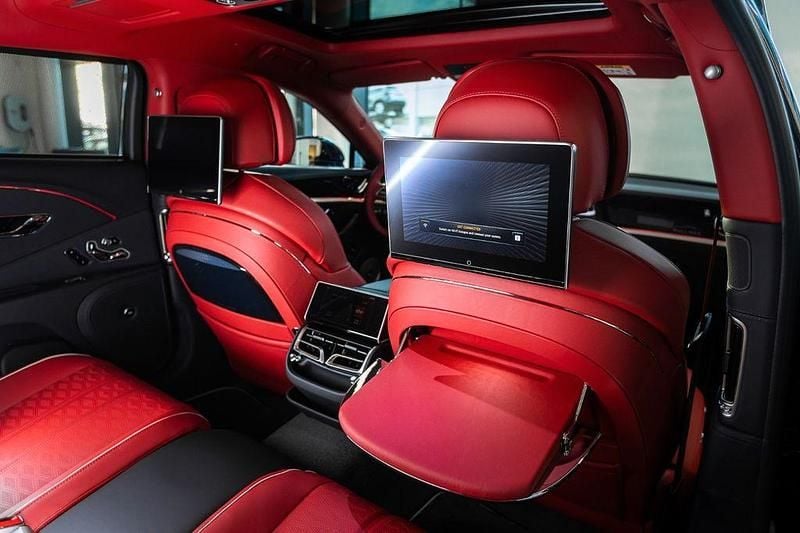 Neu Bentley Flying Spur Mulliner 782 PS (575 kW) 2025 Schwarz Limousine