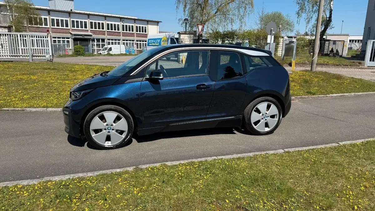 Gebraucht BMW i3 Comfort Edition 125 kW (170 PS) 2018 Blau Kleinwagen