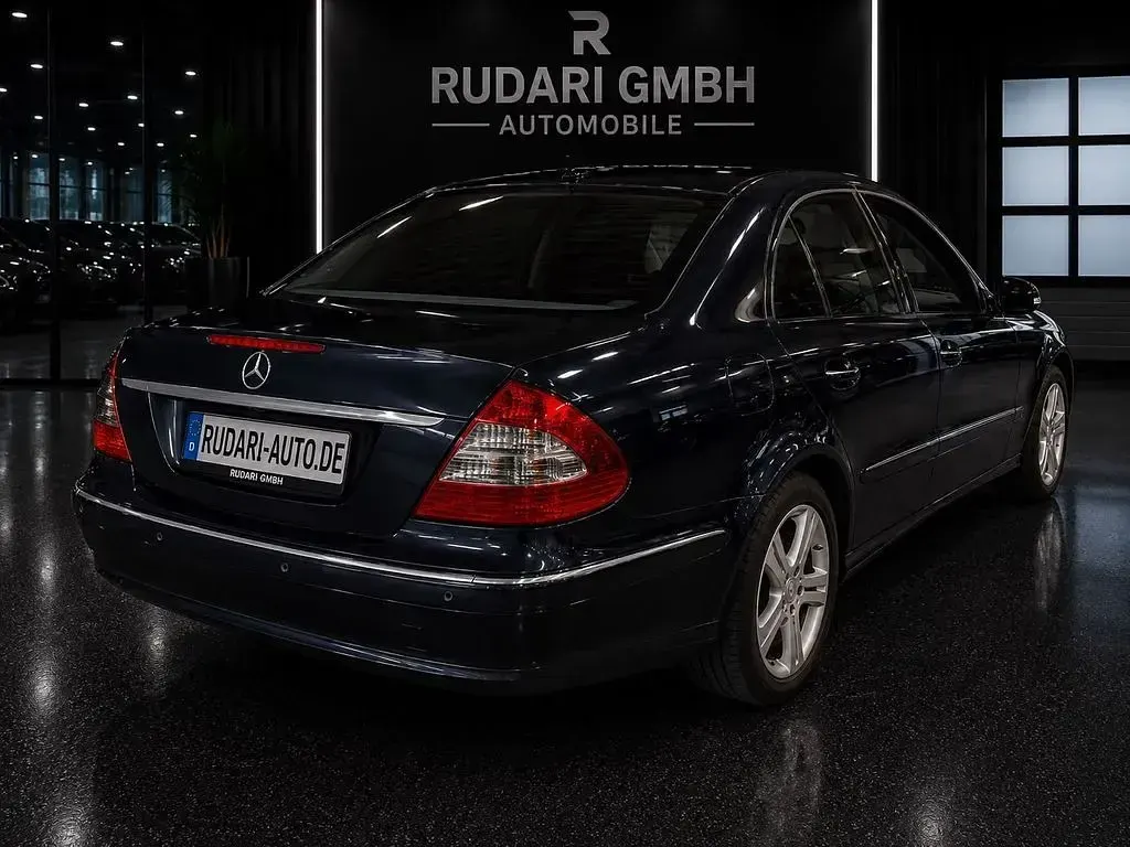 Gebraucht Mercedes E350 272 PS (200 kW) 2006 Blau Limousine