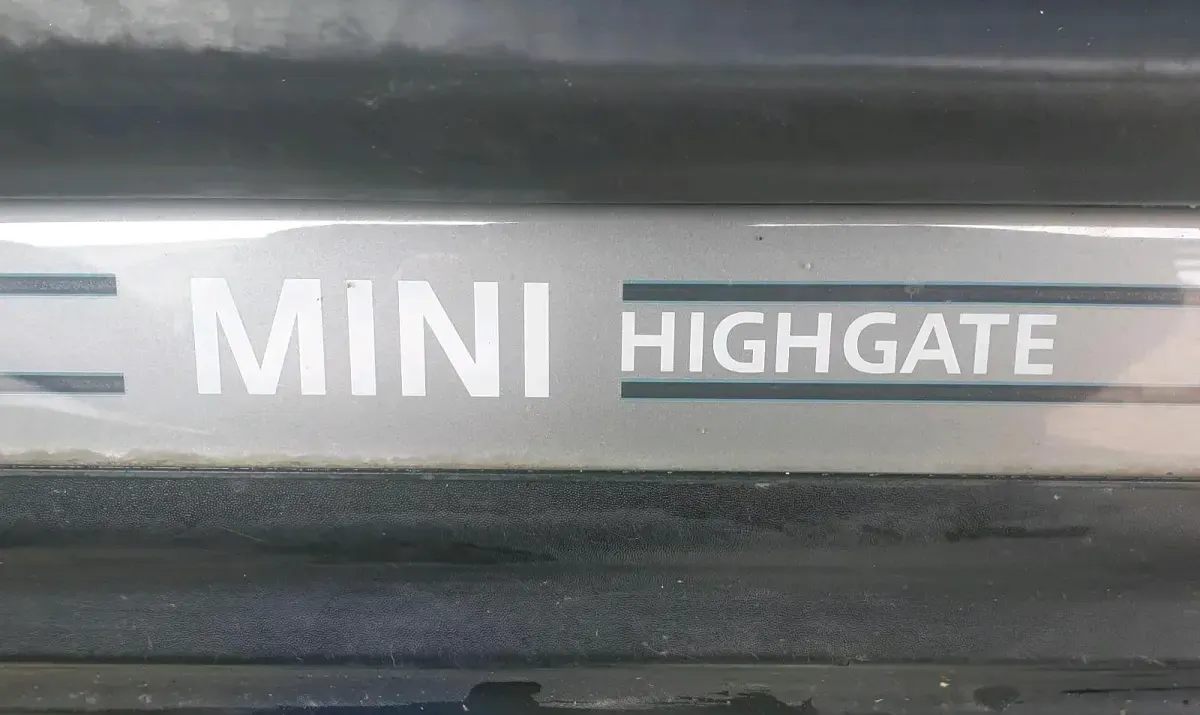 Gebraucht Mini Cooper Cabriolet 122 PS (89 kW) 2012 Grau Cabrio