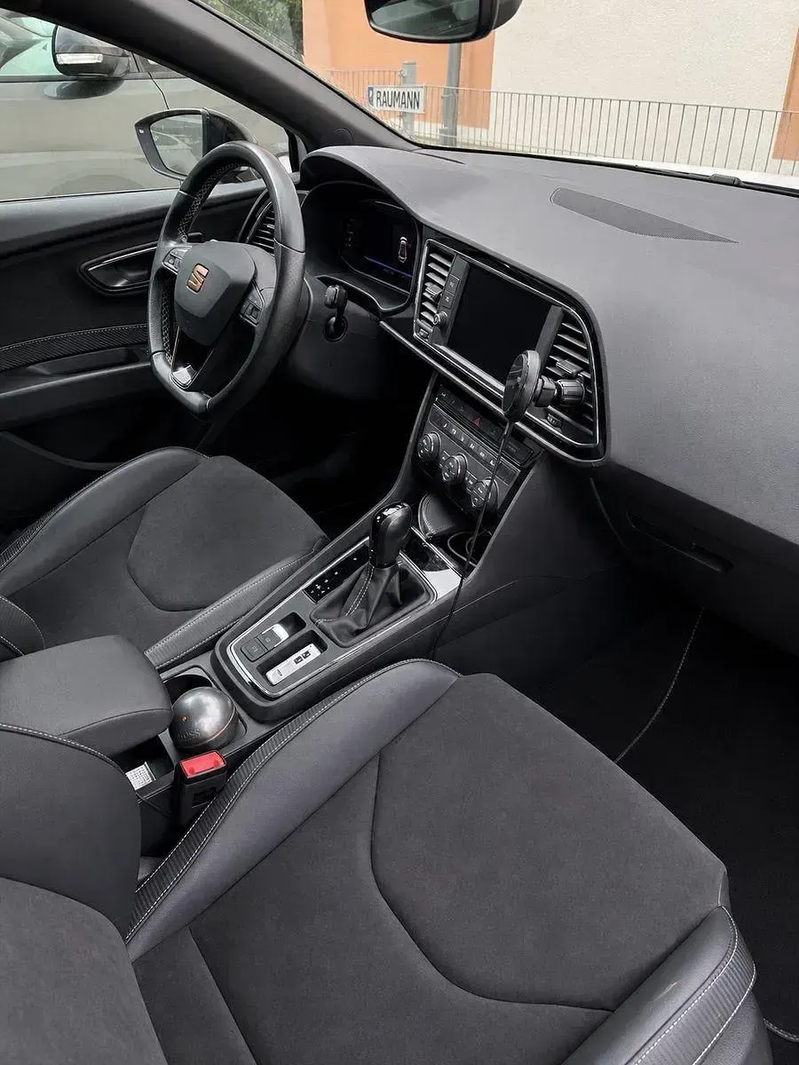 Gebraucht Seat Leon 4Drive 300 PS (220 kW) 2019 Weiß Kombi