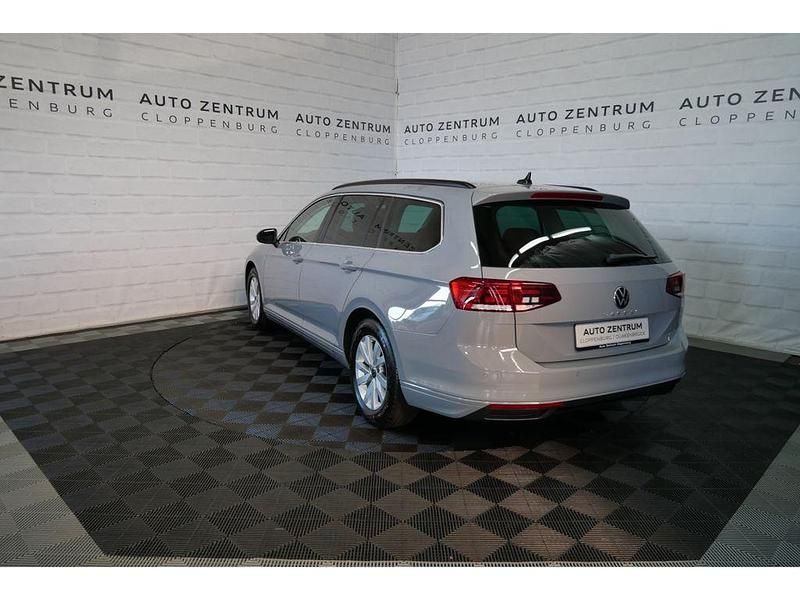 Gebraucht VW Passat Business 150 PS (110 kW) 2022 Grau Kombi