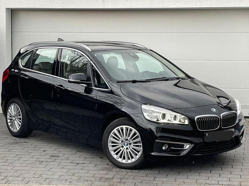 Gebraucht BMW 225 Active Tourer Luxury Line 231 PS (169 kW) 2015 Schwarz Van / Kleinbus