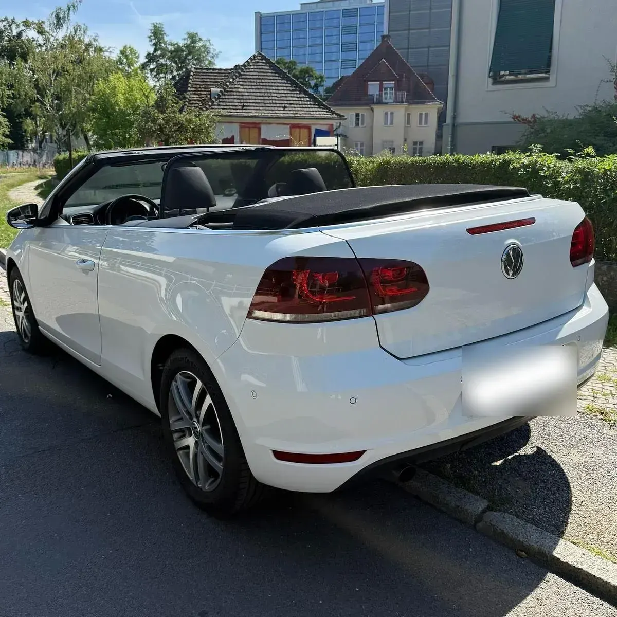 Gebraucht VW Golf Cabriolet 105 PS (77 kW) 2012 Weiß Cabrio
