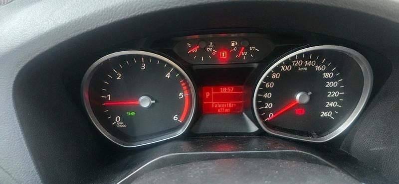 Gebraucht Ford Galaxy 163 PS (119 kW) 2011 Schwarz Van / Kleinbus