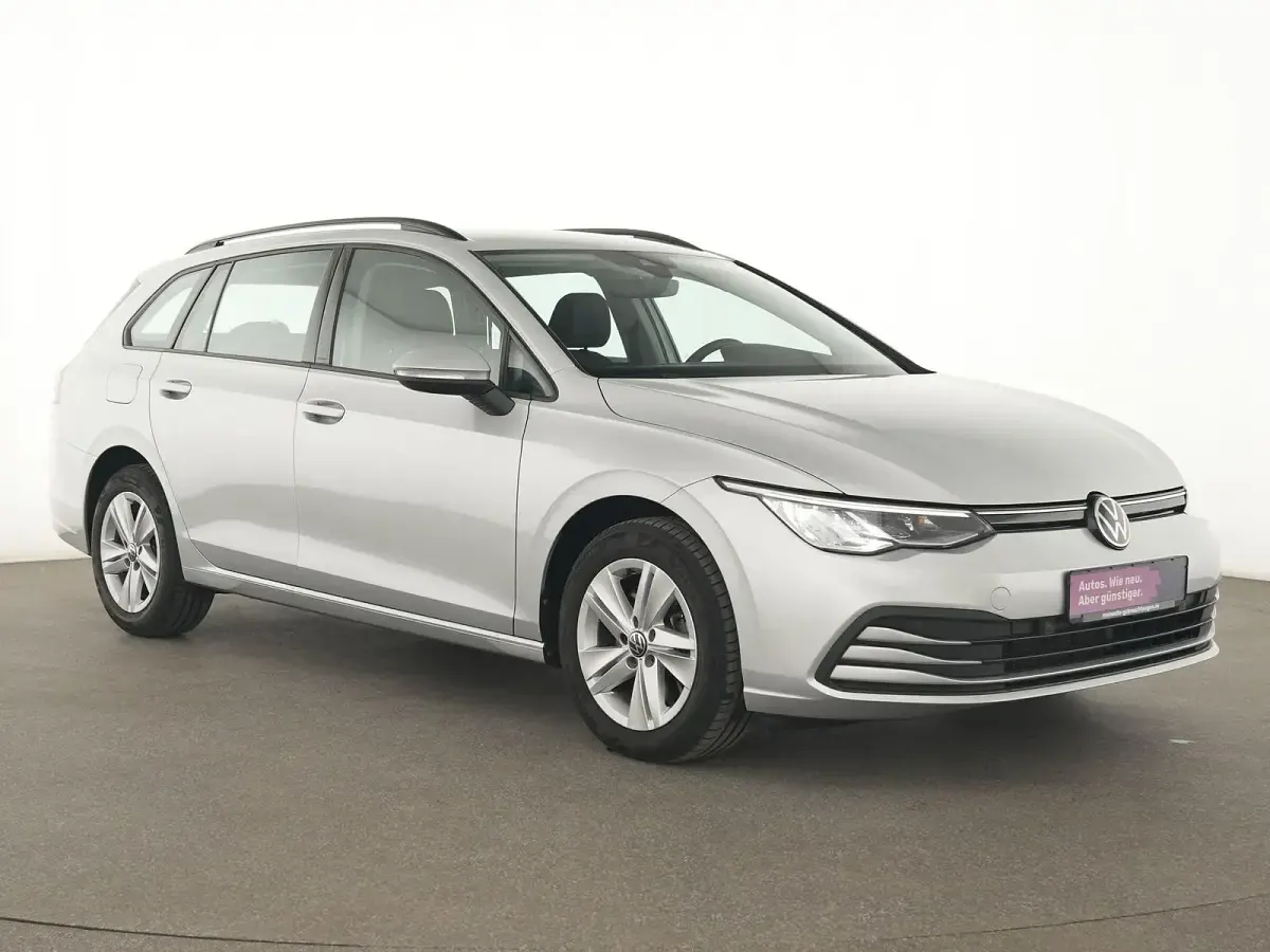 Gebraucht VW Golf VIII Life 116 PS (85 kW) 2021 Reflexsilber Limousine